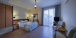 Moonflower Apartsandsuites 4*